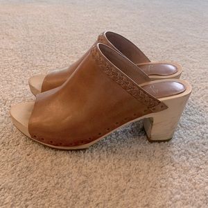 Joie wooden Caia clog brown leather mule.  Size 37.